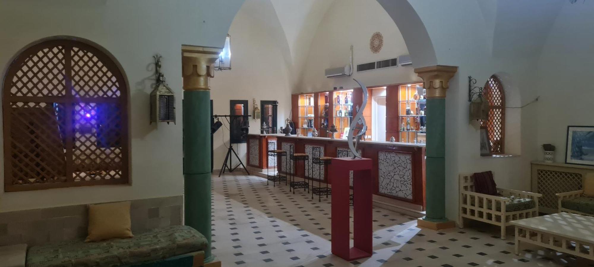 Hotel Pansy Qasr Ghilan Eksteriør bilde